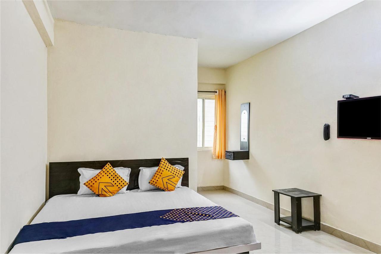 Spot On 81689 New Saiba Lodging Pune Ngoại thất bức ảnh
